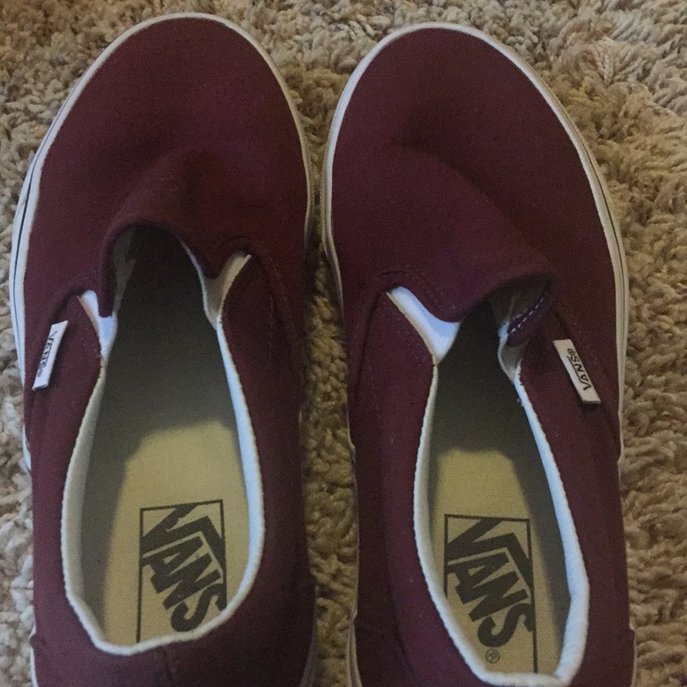 SIZE 9 BURGUNDY VANS BARELY USED